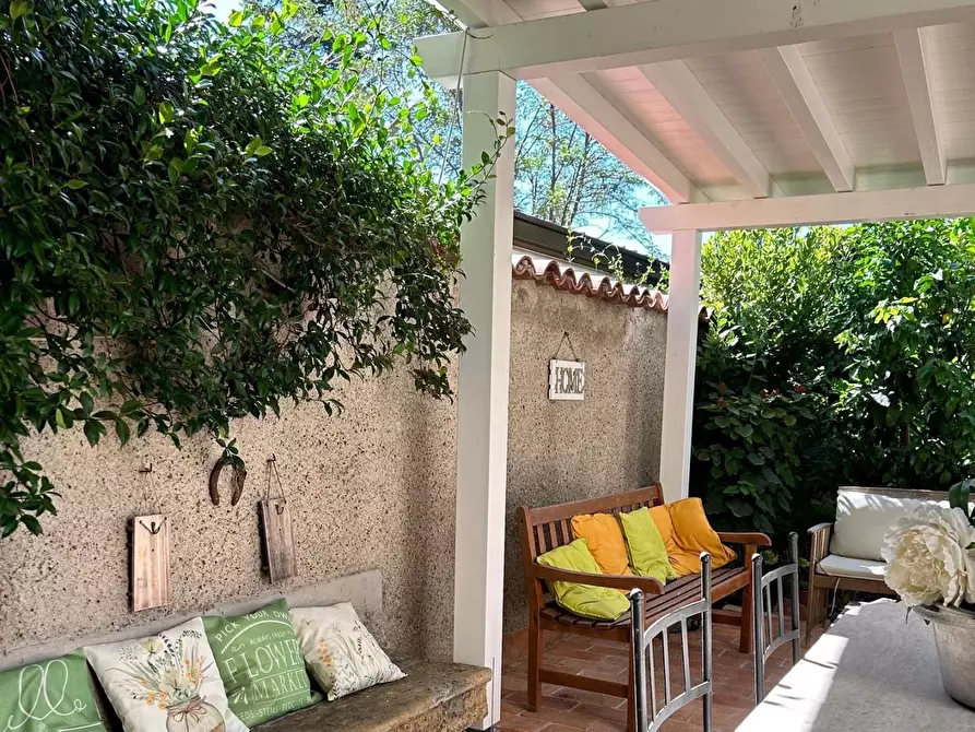 Immagine 9 di Casa semindipendente in vendita  a Cecina