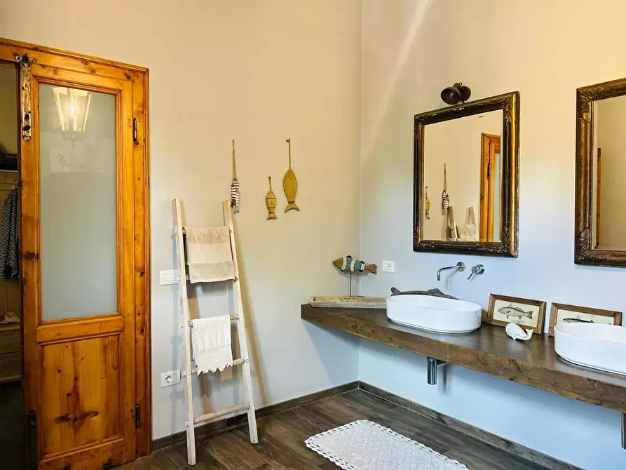 Immagine 65 di Casa semindipendente in vendita  a Cecina