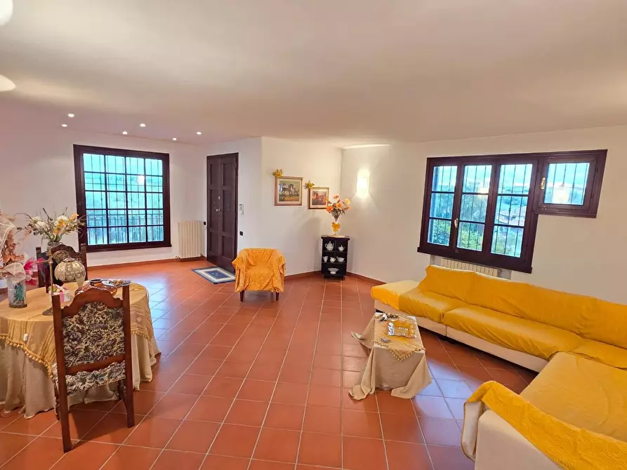 Immagine 13 di Villa in vendita  a Cerreto Guidi