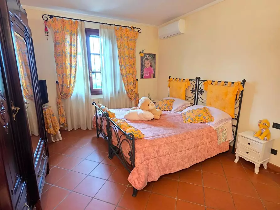 Immagine 15 di Villa in vendita  a Cerreto Guidi