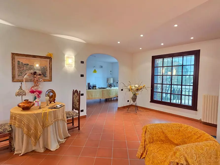 Immagine 1 di Villa in vendita  a Cerreto Guidi