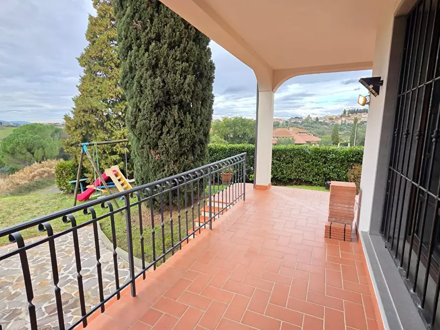 Immagine 4 di Villa in vendita  a Cerreto Guidi