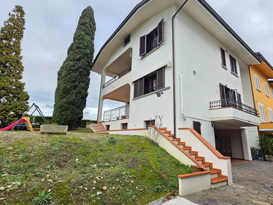 Immagine 6 di Villa in vendita  a Cerreto Guidi