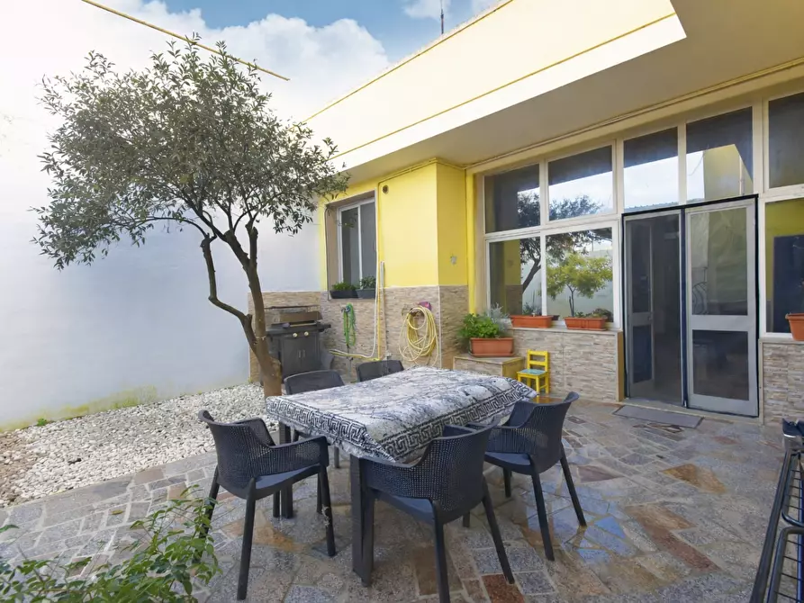 Immagine 12 di Casa indipendente in vendita  a Copertino