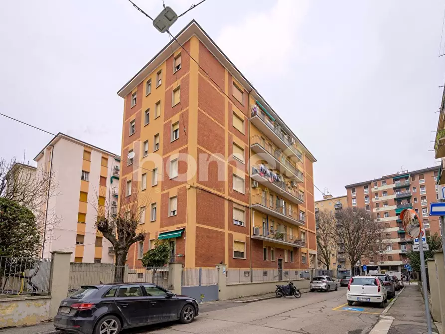 Immagine 29 di Appartamento in vendita  a Bologna