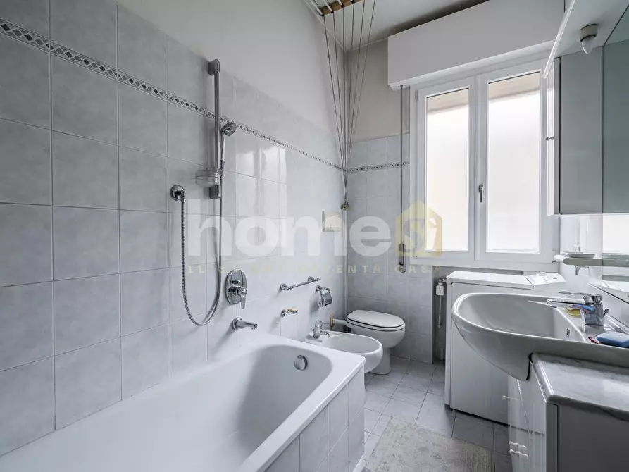 Immagine 14 di Appartamento in vendita  a Bologna