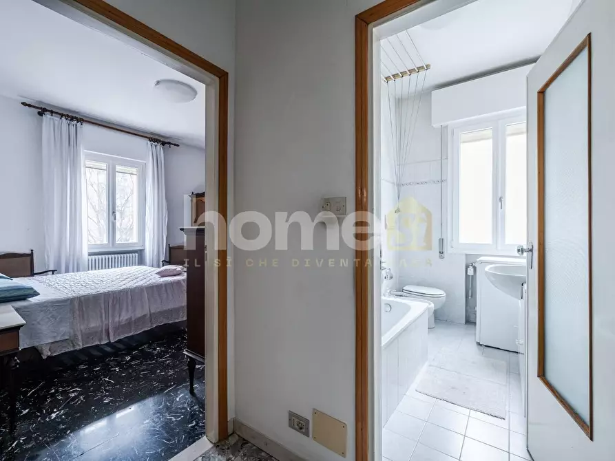 Immagine 12 di Appartamento in vendita  a Bologna