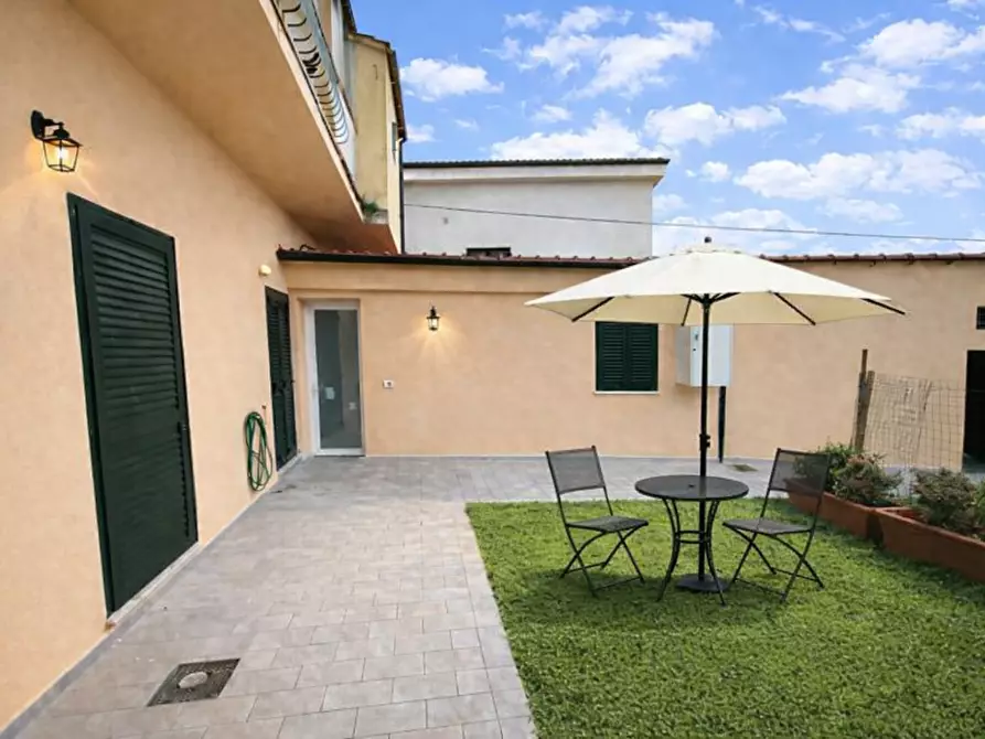 Immagine 1 di Appartamento in vendita  a Pontedera