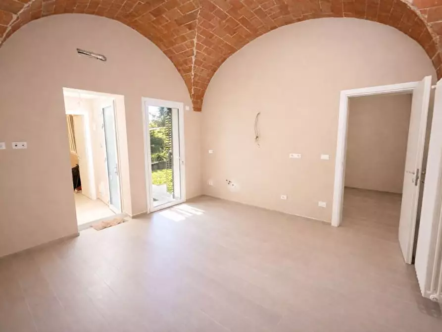 Immagine 15 di Appartamento in vendita  a Pontedera