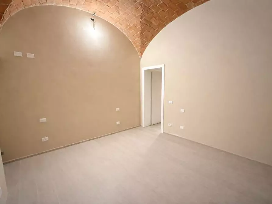 Immagine 21 di Appartamento in vendita  a Pontedera