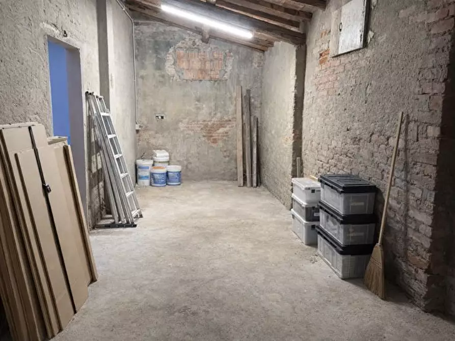 Immagine 11 di Appartamento in vendita  a Pontedera