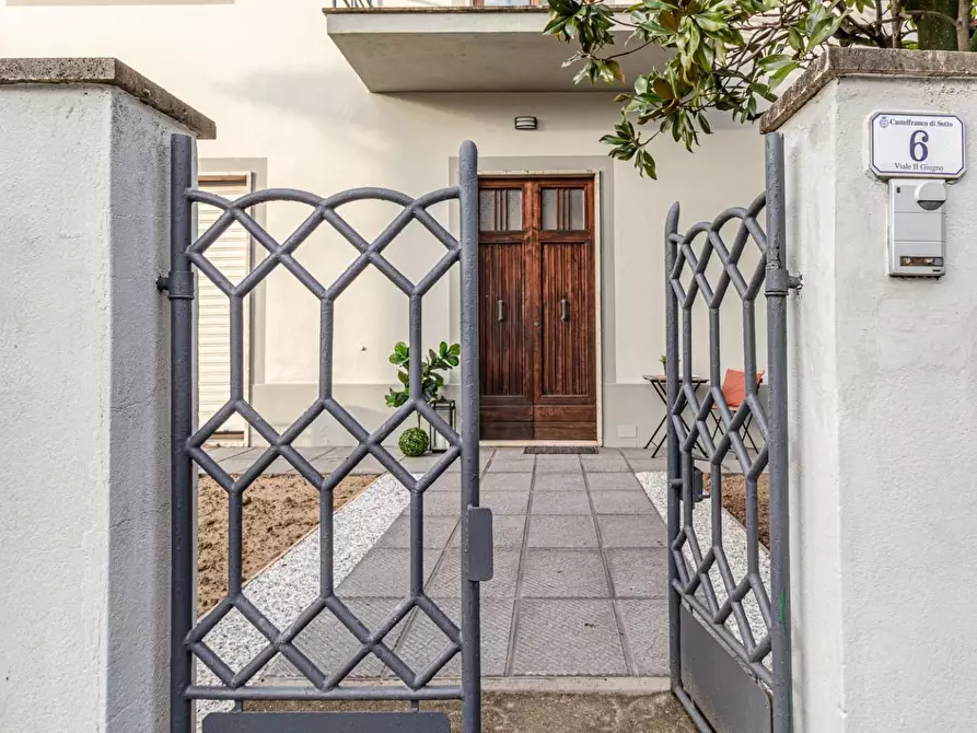 Immagine 4 di Porzione di casa in vendita  a Castelfranco Di Sotto