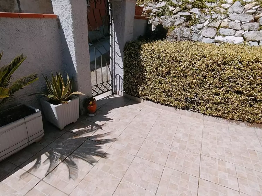 Immagine 5 di Casa semindipendente in vendita  a Carrara