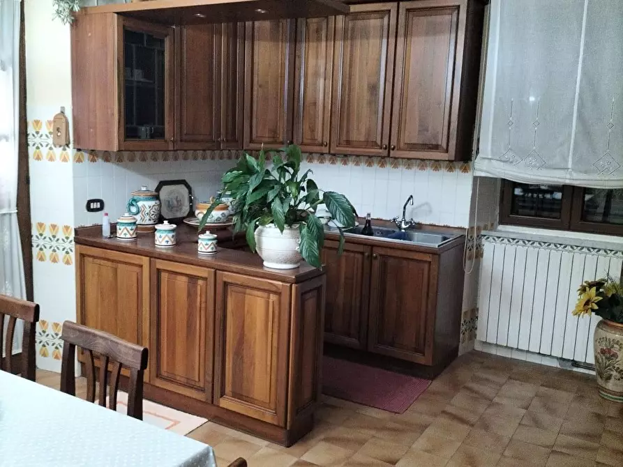 Immagine 12 di Casa semindipendente in vendita  a Carrara