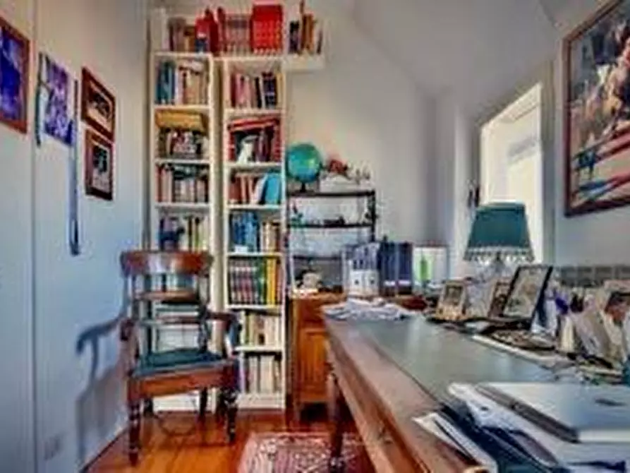 Immagine 27 di Mansarda in vendita  a Pisa