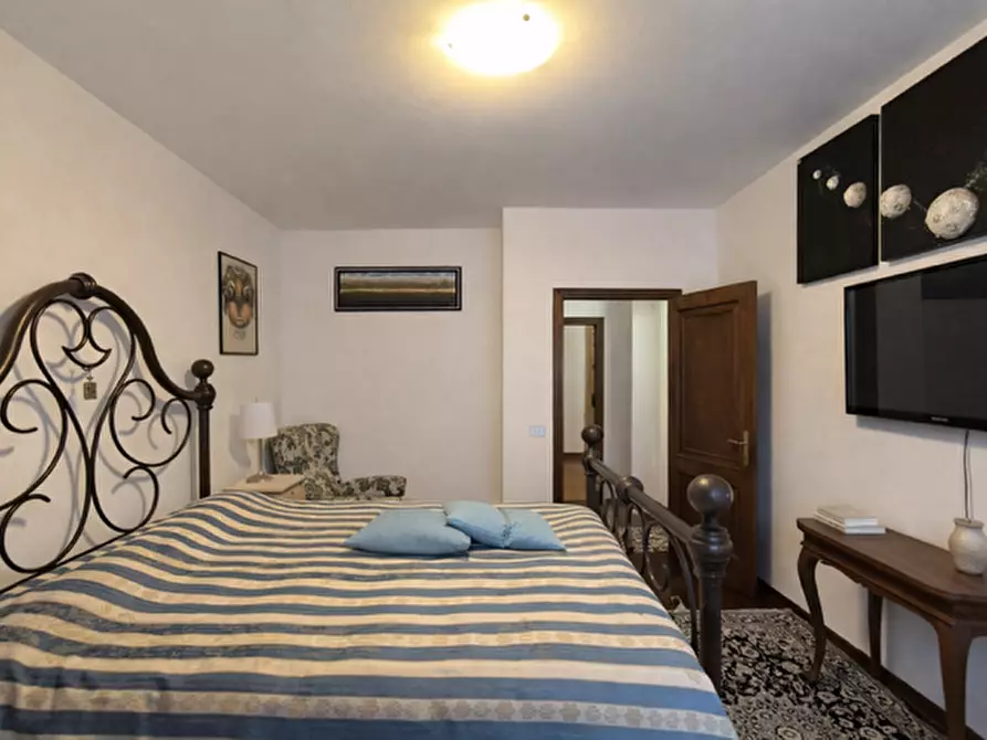 Immagine 18 di Casa bifamiliare in vendita  a Castelnuovo Berardenga