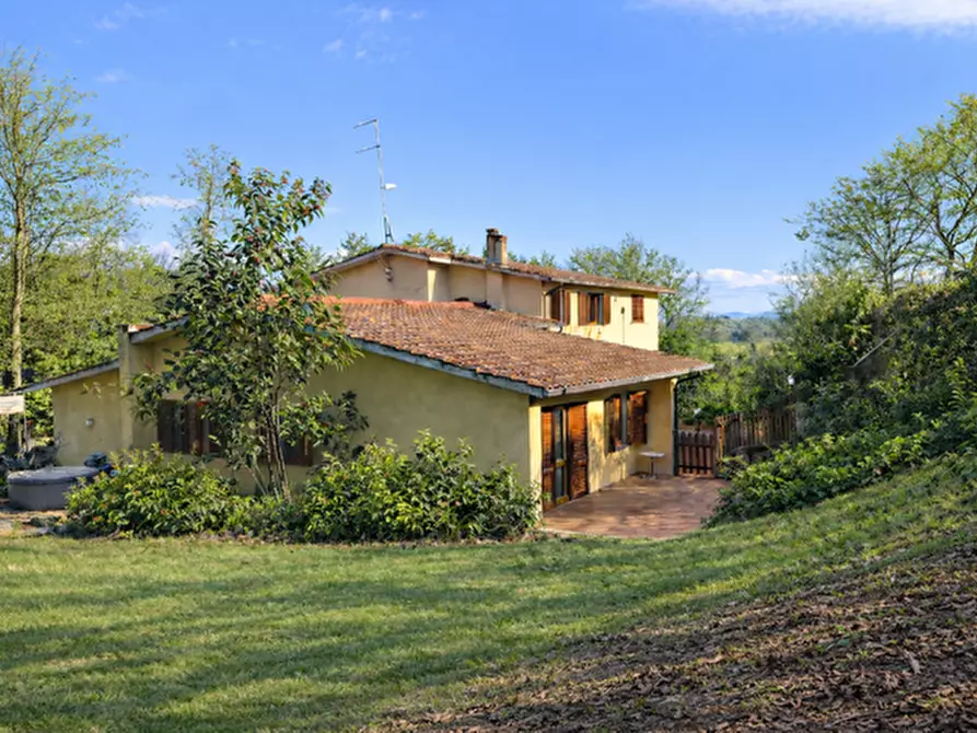 Immagine 1 di Casa bifamiliare in vendita  a Castelnuovo Berardenga