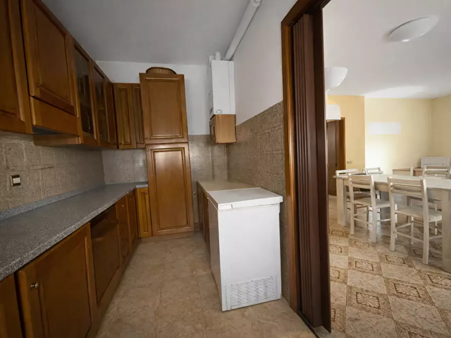 Immagine 7 di Appartamento in vendita  a San Giuliano Terme