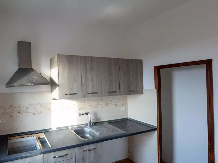 Immagine 4 di Appartamento in vendita  a Rosignano Marittimo