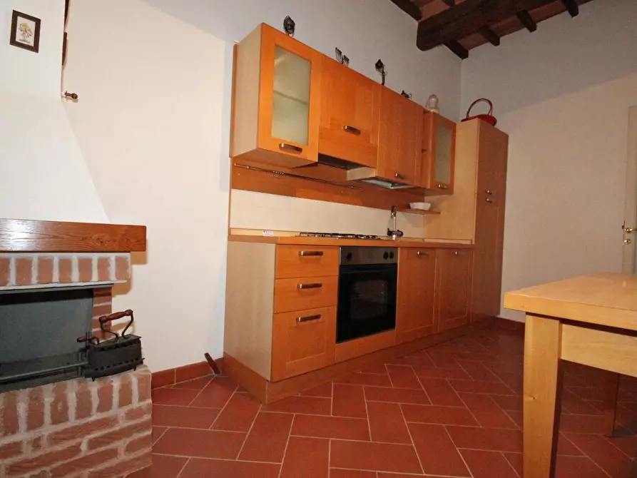 Immagine 23 di Appartamento in vendita  a Siena
