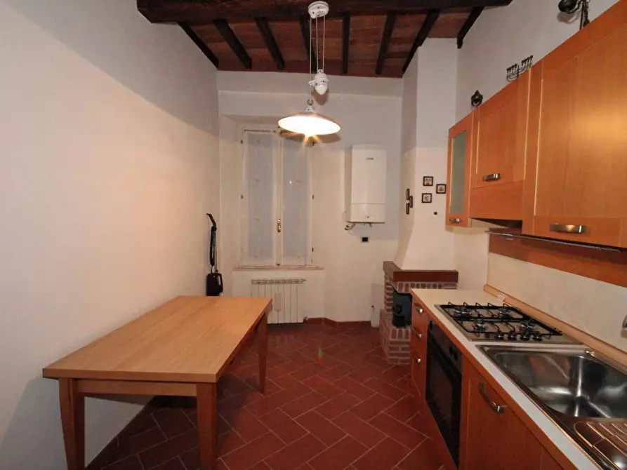 Immagine 21 di Appartamento in vendita  a Siena