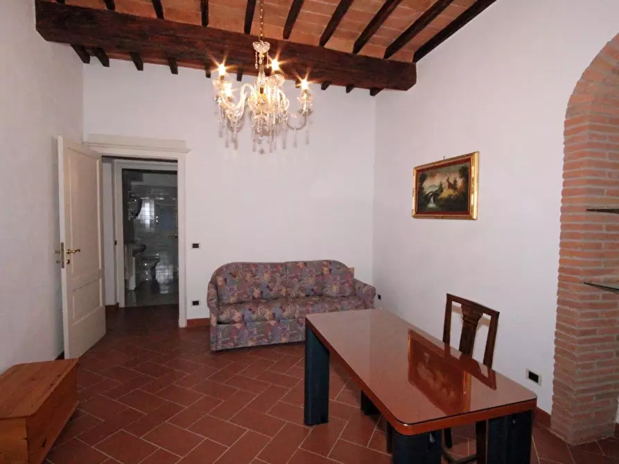 Immagine 27 di Appartamento in vendita  a Siena