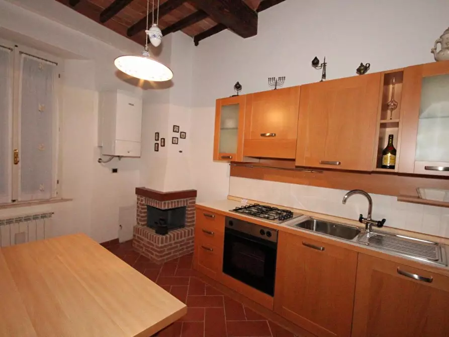 Immagine 24 di Appartamento in vendita  a Siena