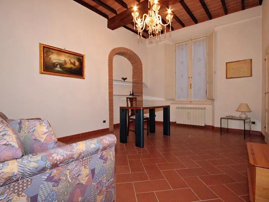 Immagine 29 di Appartamento in vendita  a Siena