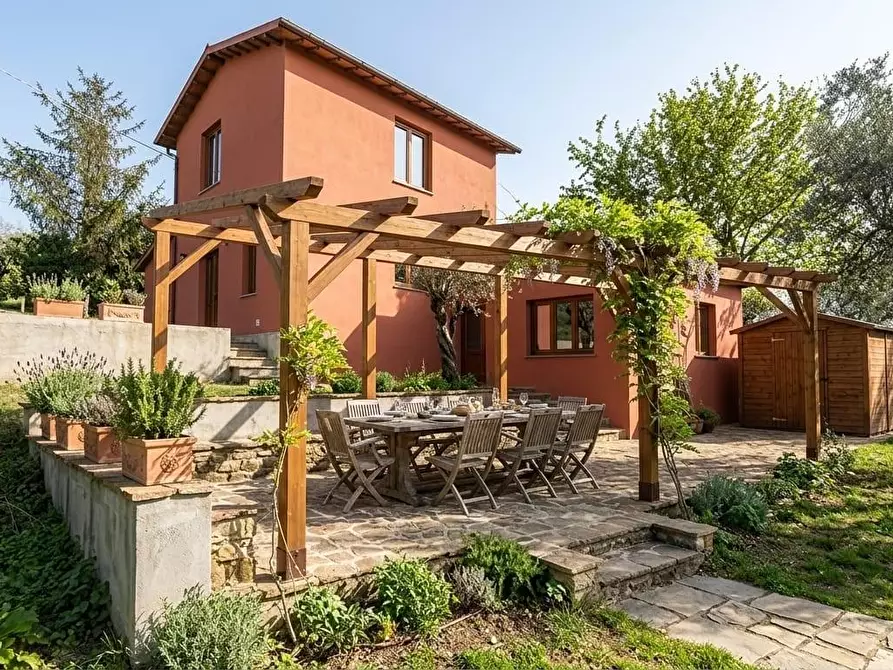 Immagine 1 di Casa indipendente in vendita  a Fosdinovo