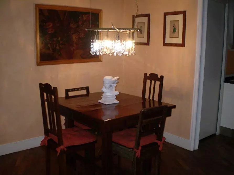 Immagine 3 di Appartamento in vendita  a Carrara