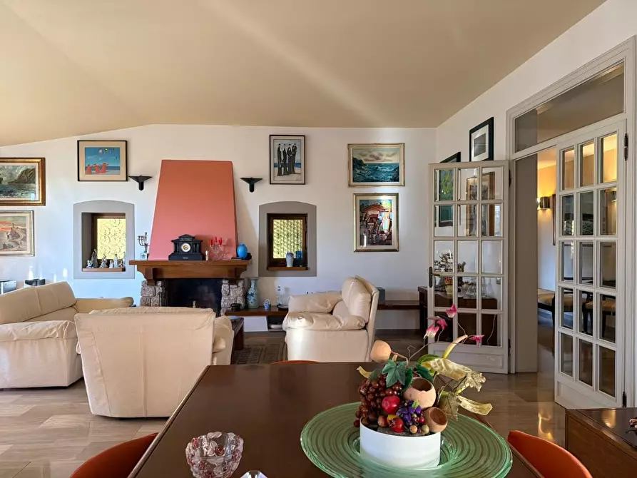 Immagine 24 di Casa bifamiliare in vendita  a Massa