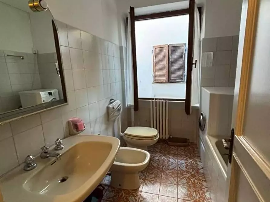 Immagine 28 di Casa bifamiliare in vendita  a Massa