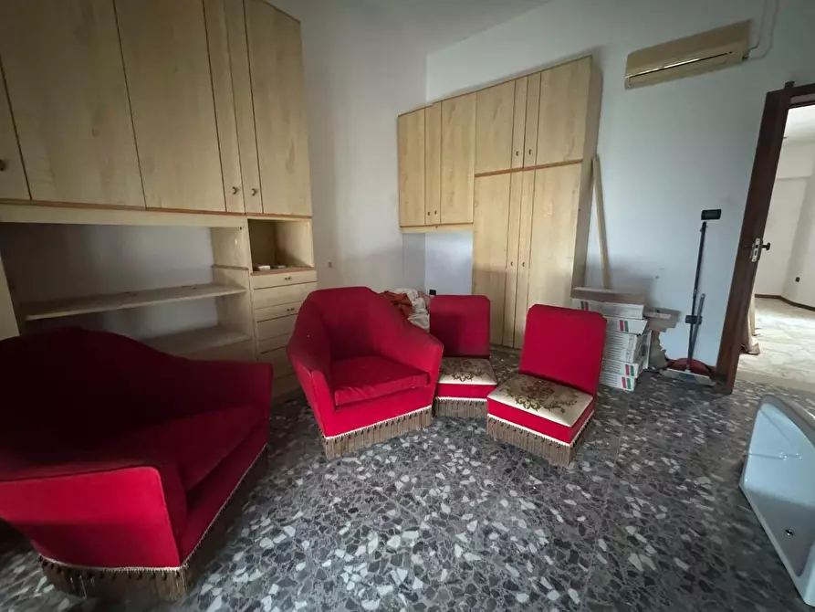 Immagine 13 di Appartamento in vendita  a Lecce