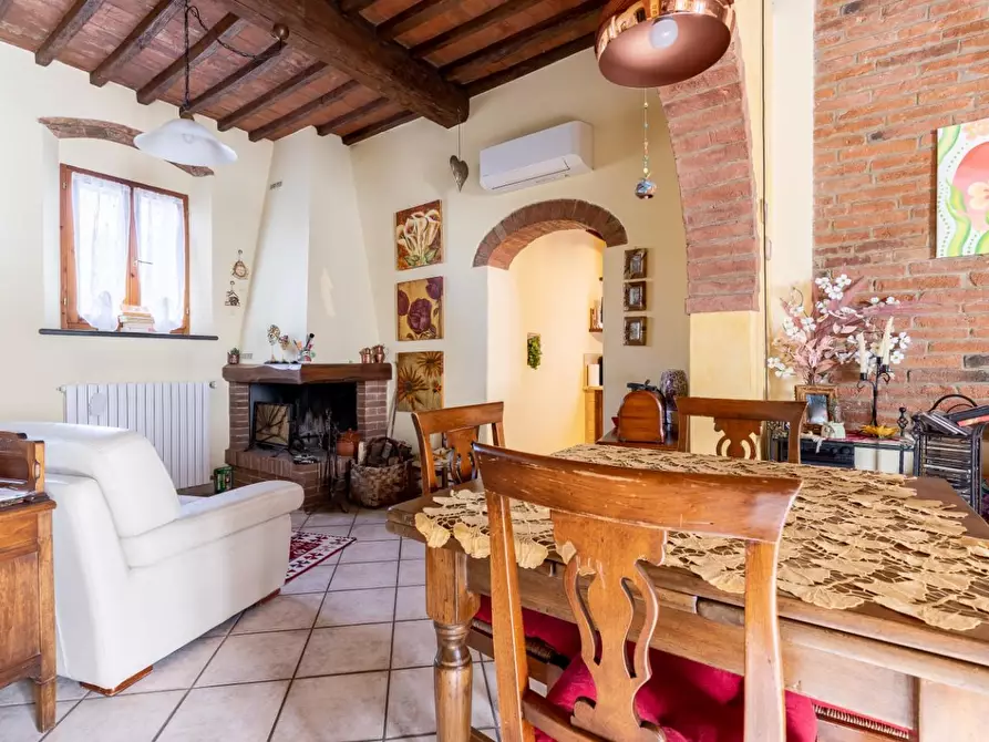 Immagine 9 di Appartamento in vendita  a Terricciola