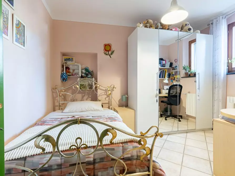 Immagine 15 di Appartamento in vendita  a Terricciola