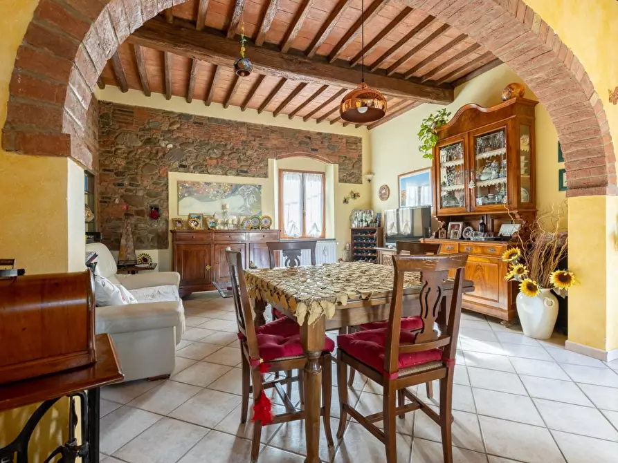 Immagine 2 di Appartamento in vendita  a Terricciola