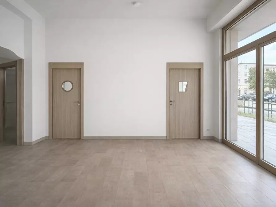 Immagine 6 di Locale commerciale in vendita  a Castelfranco Di Sotto