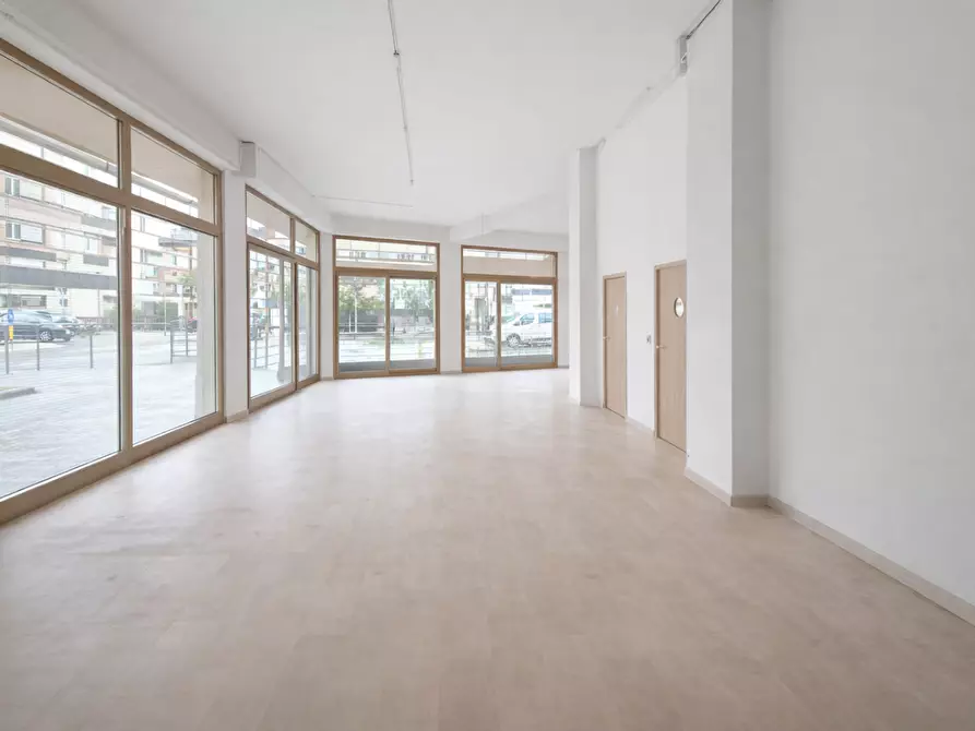 Immagine 3 di Locale commerciale in vendita  a Castelfranco Di Sotto