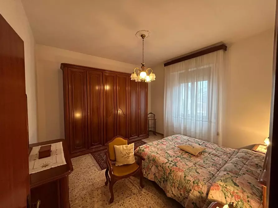 Immagine 20 di Casa indipendente in vendita  a Rapolano Terme