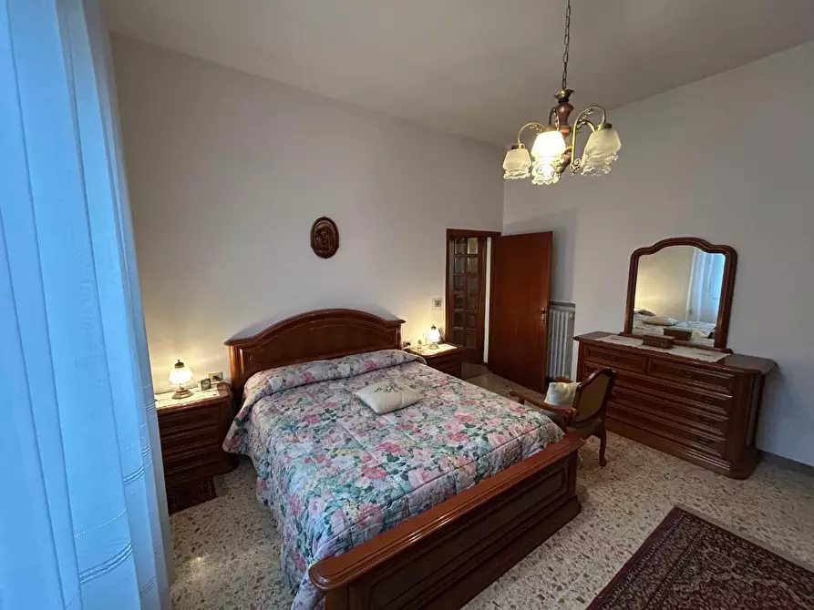 Immagine 22 di Casa indipendente in vendita  a Rapolano Terme