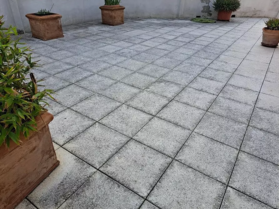 Immagine 3 di Mansarda in vendita  a Pontedera