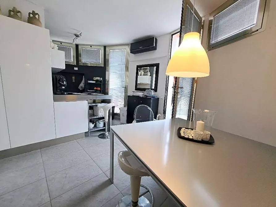 Immagine 18 di Mansarda in vendita  a Pontedera