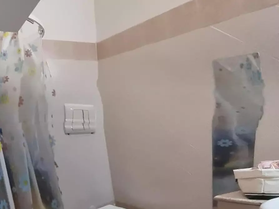 Immagine 12 di Appartamento in vendita  a Livorno