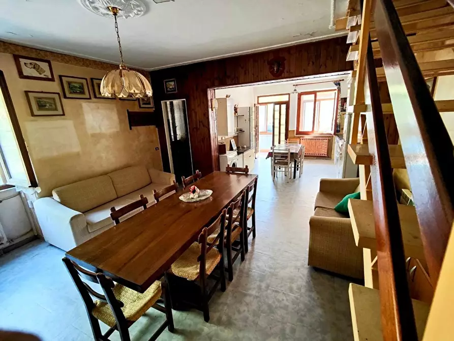 Immagine 4 di Terratetto in vendita  a Ortonovo