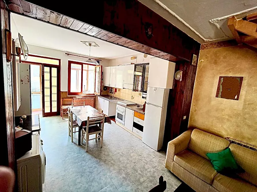 Immagine 3 di Terratetto in vendita  a Ortonovo