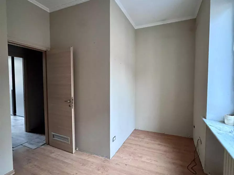 Immagine 1 di Appartamento in vendita  a Massa