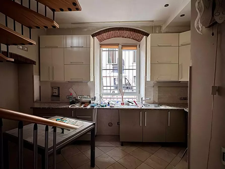 Immagine 2 di Appartamento in vendita  a Massa