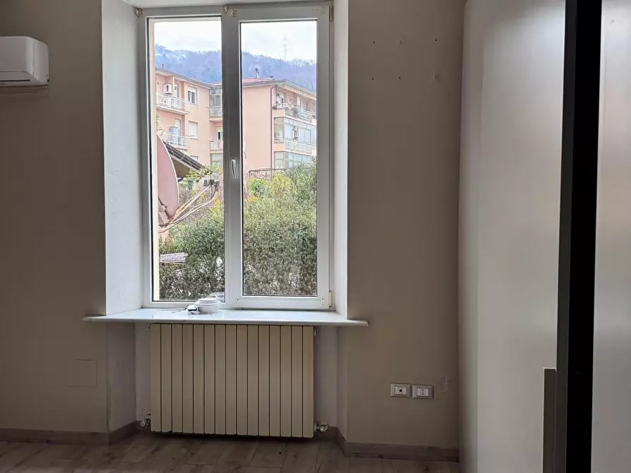 Immagine 17 di Appartamento in vendita  a Massa