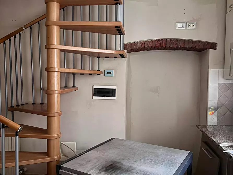 Immagine 6 di Appartamento in vendita  a Massa