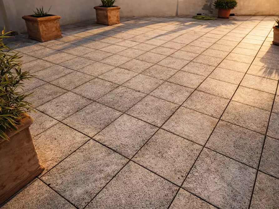 Immagine 16 di Mansarda in vendita  a Pontedera